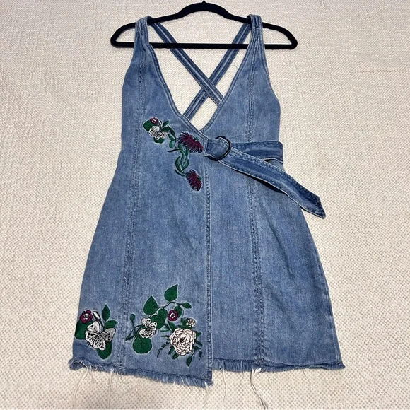 H&M Loves Coachella Denim Wrap Dress with Floral Embroidery - Picture 3 of 9